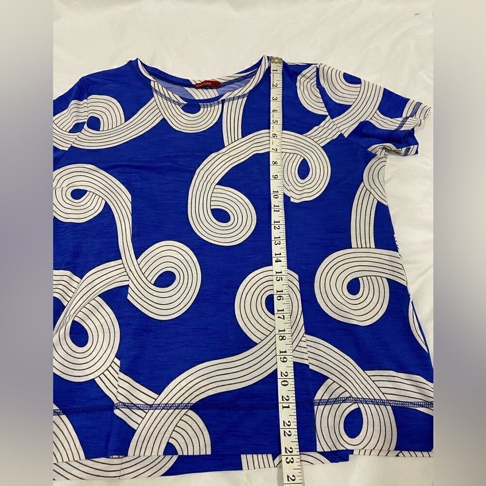 Milano whirlwind print crew neck purple and white top size XXL (3x$15) - Picture 2 of 8